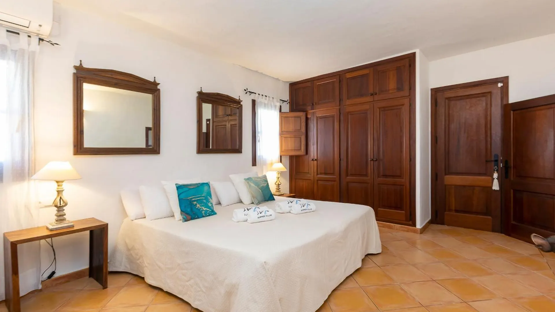 Villa In San Jose Sleeps 10 - Sa Vinya Spain
